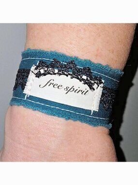 Free Spirit Quote Fabric Stretch Bracelet Cuff Boho Hippie Jewelry Vintage Lace